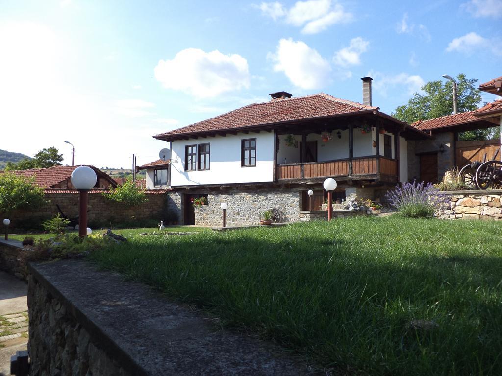 Вилла Bella House Hlevene Экстерьер фото